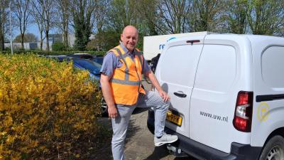 Gijsbert voor een UW werkbus